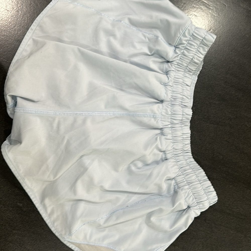 (6261) LULULEMON Hotty Hot High-Rise Lined Short 2.5" in Sz 6 *Loved *Blue linen - Picture 7 of 8